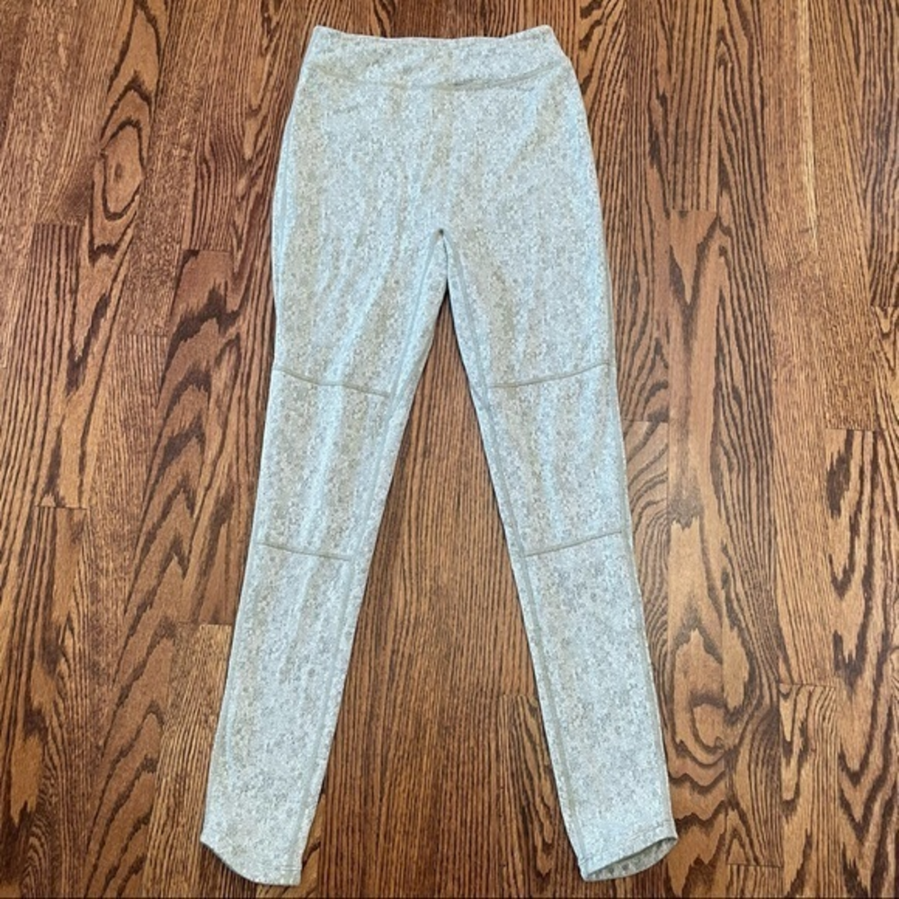 Gymshark fleur texture leggings size M textured khaki marl
